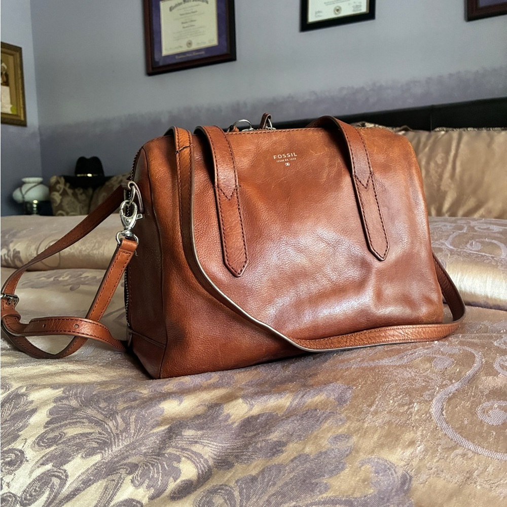Fossil Tan Leather Bag Speedy Carry on Style Sydney Satchel